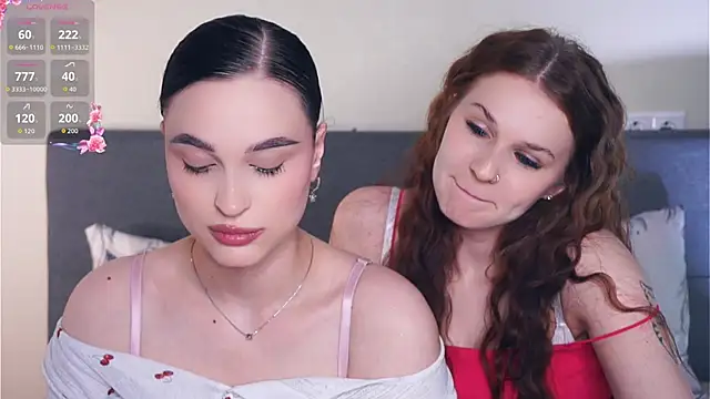 Snapshot of ZofiaSoshnik chatting on April 2026 07:56:01 AM ZofiaSoshnik online show from April 2026 07:56:01 AM