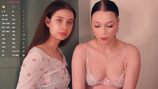 Snapshot of ZofiaSoshnik chatting on March 2026 07:45:01 AM ZofiaSoshnik online show from March 2026 07:45:01 AM