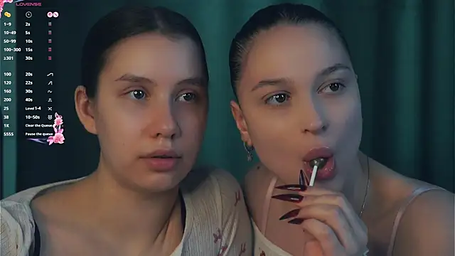 Snapshot of ZofiaSoshnik chatting on April 2026 07:59:02 AM ZofiaSoshnik online show from April 2026 07:59:02 AM