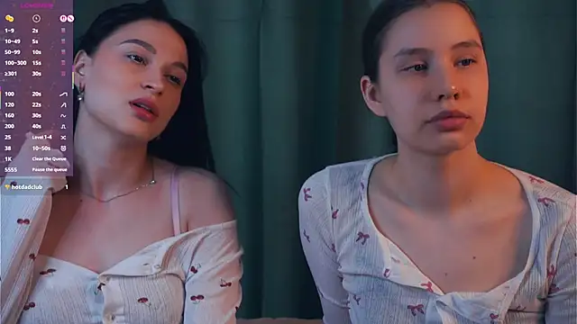 Snapshot of ZofiaSoshnik chatting on March 2026 06:44:01 AM ZofiaSoshnik online show from March 2026 06:44:01 AM