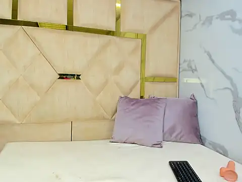 Snapshot of KendallArdent chatting on February 2026 02:17:01 PM KendallArdent online show from February 2026 02:17:01 PM