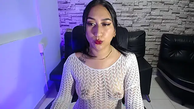 paula ross  online show from April 2026 11:32:02 PM