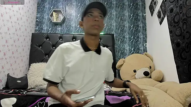 Snapshot of timmy_turner_x18 chatting on February 2026 03:29:02 PM timmy turner x18 online show from February 2026 03:29:02 PM