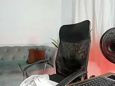 camila wood online show from May 2026 11:36:03 PM