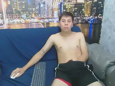 santiago xxxcol online show from February 2026 11:15:02 PM