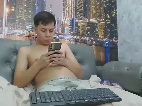 santiago xxxcol online show from March 2026 11:27:01 PM