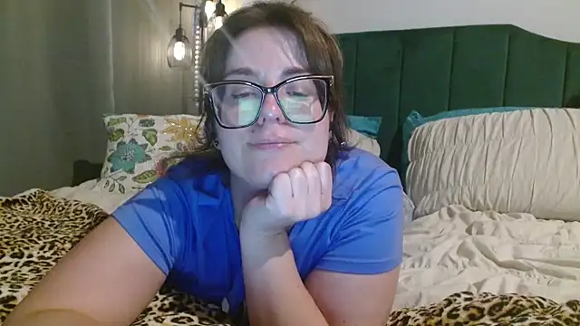 HazelSkyesChat online show from April 2026 11:45:01 PM