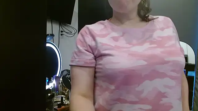 Snapshot of HazelSkyesChat chatting on February 2026 08:31:01 PM HazelSkyesChat online show from February 2026 08:31:01 PM