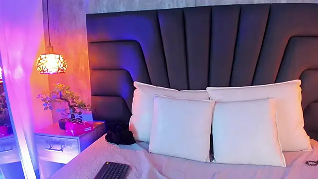 Maya curvy online show from March 2026 01:45:02 AM