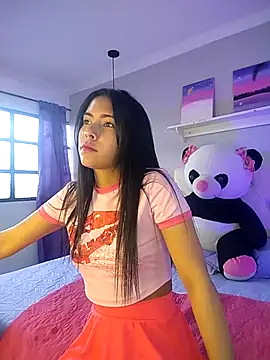 VelvetRosss online show from April 2026 06:15:02 PM