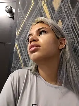 AlanaHouston online show from February 2026 12:16:02 PM