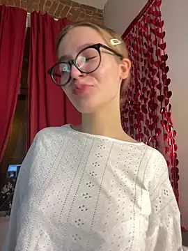 Snapshot of MyKittySayMeow chatting on February 2026 08:31:02 PM MyKittySayMeow online show from February 2026 08:31:02 PM