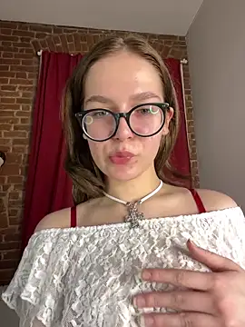 MyKittySayMeow online show from March 2026 08:46:01 PM