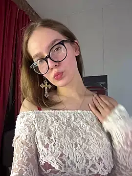 MyKittySayMeow online show from April 2026 09:30:02 PM