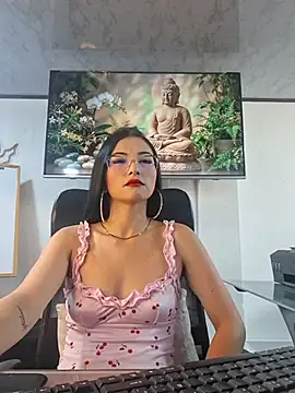 Snapshot of Jade_connor chatting on July 2026 07:44:02 PM Jade connor online show from July 2026 07:44:02 PM