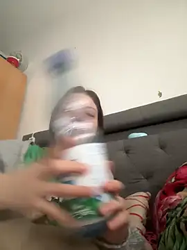 Snapshot of SofieKayla chatting on February 2026 10:35:01 AM SofieKayla online show from February 2026 10:35:01 AM