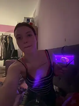 Snapshot of SofieKayla chatting on February 2026 09:25:02 PM SofieKayla online show from February 2026 09:25:02 PM