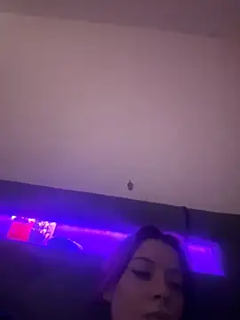 Snapshot of SofieKayla chatting on February 2026 09:10:01 PM SofieKayla online show from February 2026 09:10:01 PM