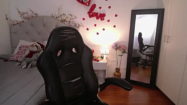 hope11x online show from March 2026 05:05:01 PM