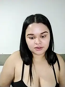 SamanthaStonee online show from May 2026 11:02:02 PM