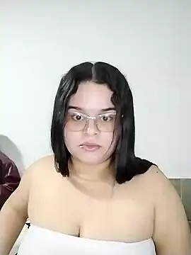 SamanthaStonee online show from May 2026 01:01:02 AM