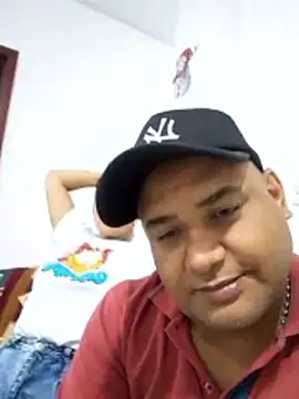 wessAndSandri online show from February 2026 11:16:02 PM