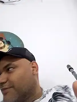 wessAndSandri online show from February 2026 07:55:02 PM