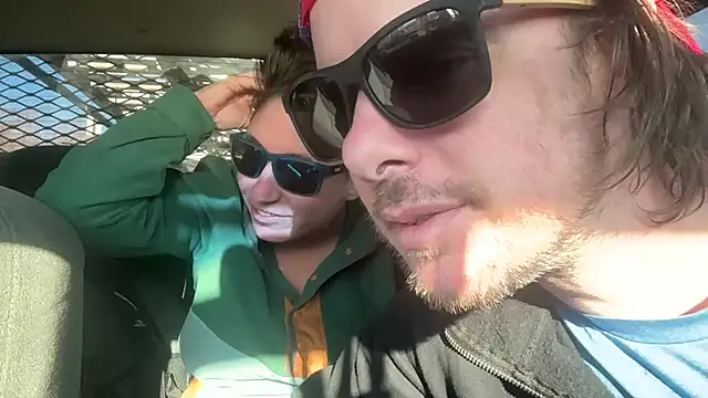 mr mrs glitter online show from April 2026 09:51:02 PM