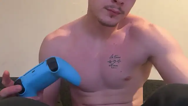 Snapshot of Lucas328706 chatting on February 2026 11:29:02 PM Lucas328706 online show from February 2026 11:29:02 PM