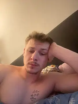 Snapshot of Lucas328706 chatting on February 2026 01:14:02 AM Lucas328706 online show from February 2026 01:14:02 AM