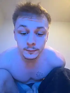 Snapshot of Lucas328706 chatting on February 2026 01:53:01 PM Lucas328706 online show from February 2026 01:53:01 PM