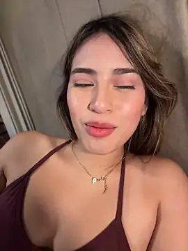 Snapshot of romyamo chatting on June 2026 10:46:02 AM romyamo online show from June 2026 10:46:02 AM