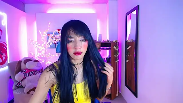 Snapshot of FIORELLA_L chatting on June 2026 12:11:02 PM FIORELLA L online show from June 2026 12:11:02 PM