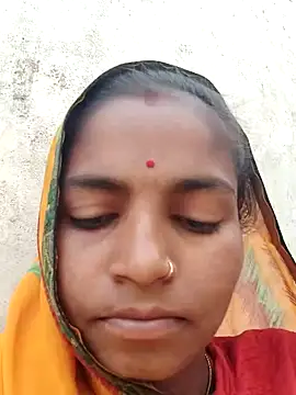 Snapshot of Gungun_thakur chatting on February 2026 05:51:02 AM Gungun thakur online show from February 2026 05:51:02 AM