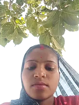 Snapshot of Gungun_thakur chatting on February 2026 08:14:01 AM Gungun thakur online show from February 2026 08:14:01 AM