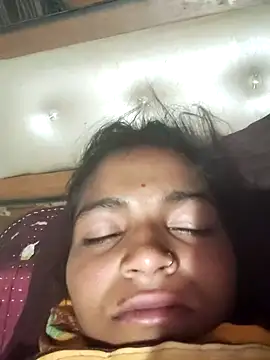 Snapshot of Gungun_thakur chatting on February 2026 10:28:02 PM Gungun thakur online show from February 2026 10:28:02 PM