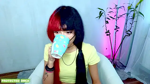   Amiraa online show from March 2026 12:57:01 PM