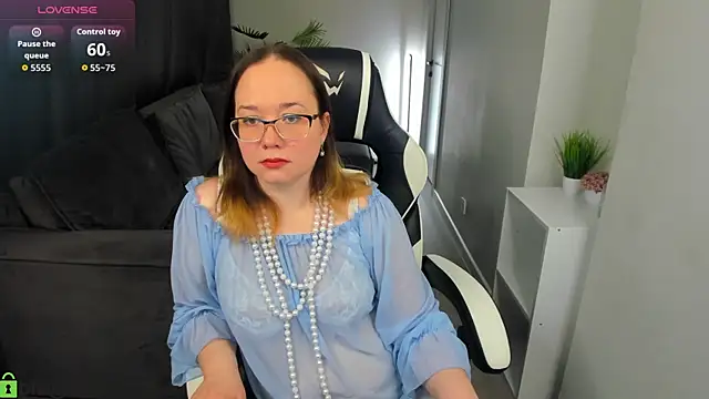 Snapshot of Dixon_Ross chatting on May 2026 12:04:02 PM Dixon Ross online show from May 2026 12:04:02 PM