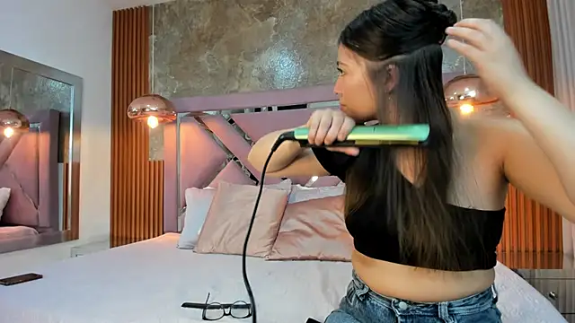 ChloeandAdam online show from March 2026 01:51:02 AM