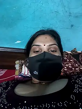 hot-tanya online show from February 2026 05:44:02 PM