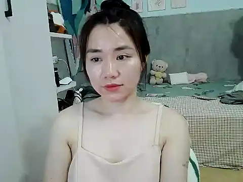 Amy8386 online show from April 2026 03:35:02 PM