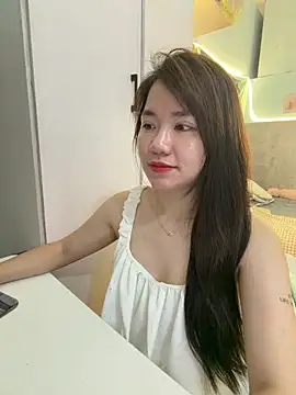 Snapshot of Amy8386 chatting on June 2026 04:11:02 AM Amy8386 online show from June 2026 04:11:02 AM