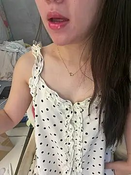 Snapshot of Amy8386 chatting on July 2026 06:43:01 AM Amy8386 online show from July 2026 06:43:01 AM