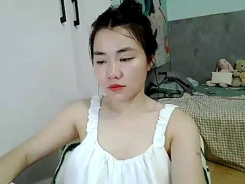 Amy8386 online show from April 2026 08:05:01 AM