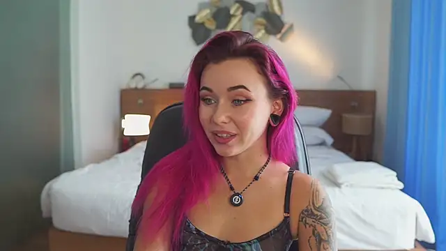 Sarah Pink online show from February 2026 06:33:01 AM