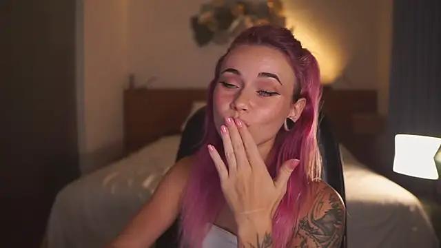 Sarah Pink online show from April 2026 02:12:02 PM