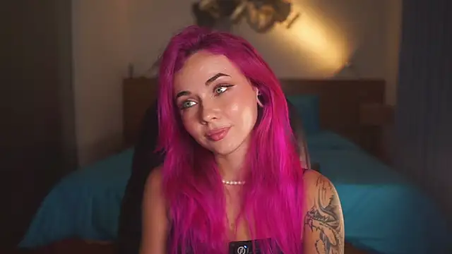 Sarah Pink online show from April 2026 02:09:01 PM
