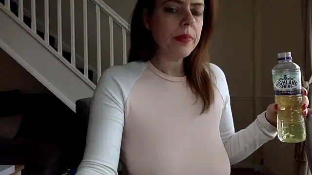 ElizabethArden42- online show from February 2026 02:06:02 PM