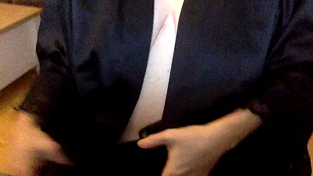 ElizabethArden42- online show from February 2026 10:27:02 PM