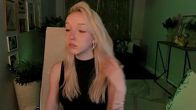 MaoqiBeverly online show from February 2026 05:44:01 PM